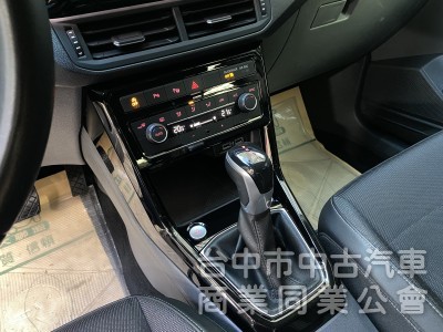 2020 VW T-Cross 230 TSI Style Design　ACC／手機無線充／CarPlay／倒車