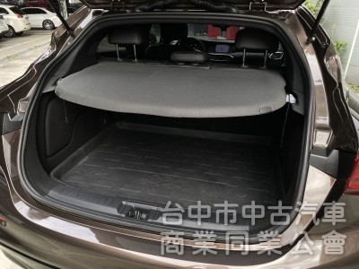 2017 Infiniti Q30 1.6t風尚版　一手車／原廠保養／原鈑件／雙前電動記憶座椅／導航／全景玻璃天窗