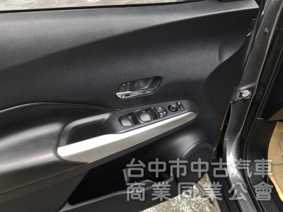 2021 Nissan Kicks 1.5智行旗艦版　車偏/盲點/環景 /LED頭燈　五門小車