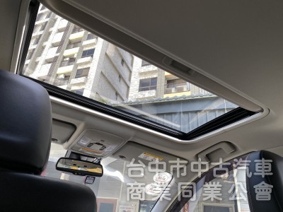 2017 Toyota RAV4 2.5 Hybrid 尊爵　原廠保養／原鈑件／360環景／第三方認證