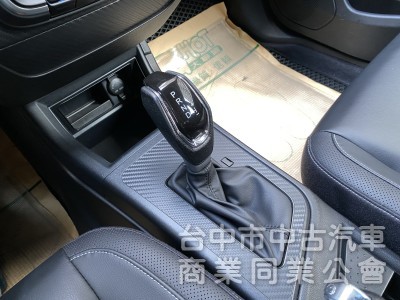 2019 Luxgen U5 智行版 1.6　一手車原鈑件／超低里程／內裝超美／360環景／倒車顯影／超級實惠
