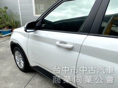 2022 Hyundai Venue GLA 1.6　一手車／原鈑件／第三方認證／里程保證／內裝質感美