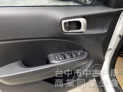 2022 Hyundai Venue GLA 1.6　一手車／原鈑件／第三方認證／里程保證／內裝質感美