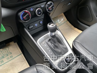 2022 Hyundai Venue GLA 1.6　一手車／原鈑件／第三方認證／里程保證／內裝質感美