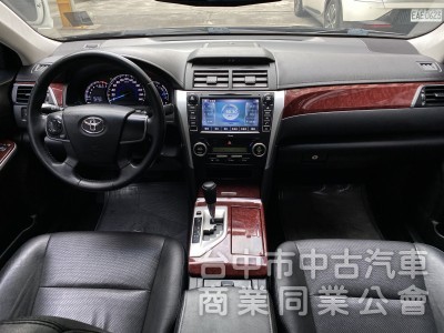 2014 Toyota Camry 2.0 E 　大空間／內裝美／抬顯／原鈑件／第三方認證／現車在店