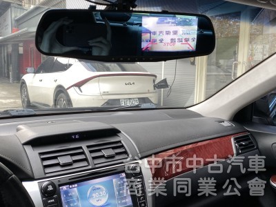 2014 Toyota Camry 2.0 E 　大空間／內裝美／抬顯／原鈑件／第三方認證／現車在店
