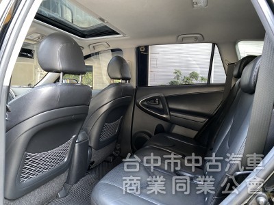2010 Toyota RAV4 2.4 E天窗　 原鈑件／原廠保養／第三方認證／倒車顯影