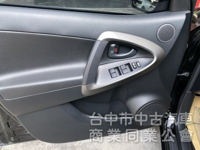 2010 Toyota RAV4 2.4 E天窗　 原鈑件／原廠保養／第三方認證／倒車顯影
