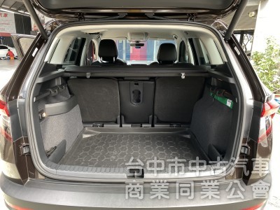 2018 Skoda Karoq 1.5 TSI 菁英版　carplay／原鈑件／原廠保養／ACC／Ikey摸門／電尾