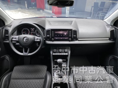 2018 Skoda Karoq 1.5 TSI 菁英版　carplay／原鈑件／原廠保養／ACC／Ikey摸門／電尾