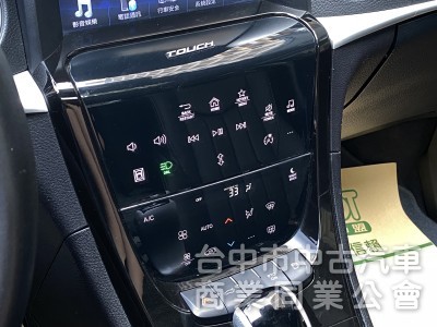 2014款 Luxgen U7 Turbo 旗艦型　原廠保養／大空間／超實用／360環景／駕駛電動座椅／天窗／電尾門
