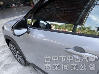 2023 Toyota Corolla Cross 1.8 GR Sport　僅跑8400km／原鈑件原漆／原廠保固中
