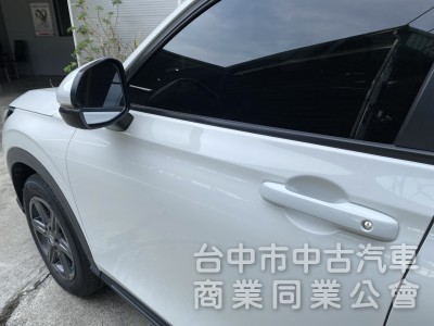 2022 HR-V Prestige尊榮版　一手女用車／原鈑件／原廠保養／電尾門／Carplay／無線充