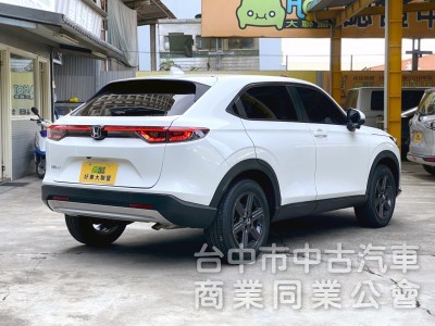 2022 HR-V Prestige尊榮版　一手女用車／原鈑件／原廠保養／電尾門／Carplay／無線充