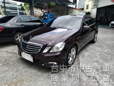 拼俗價  BENZ E200  2011年式  最受歡迎 優質美車 ....                      