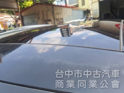 拼俗價  BENZ GLA250  2016年式  最受歡迎 SUV優質美車 ....                 
