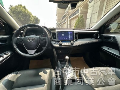 2017 TOYOTA RAV4 尊爵版  2.0L  原鈑件 ACC