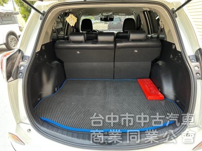 2017 TOYOTA RAV4 尊爵版  2.0L  原鈑件 ACC