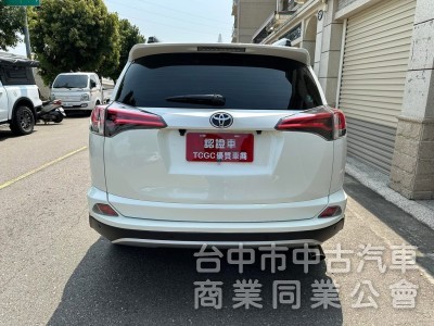2017 TOYOTA RAV4 尊爵版  2.0L  原鈑件 ACC