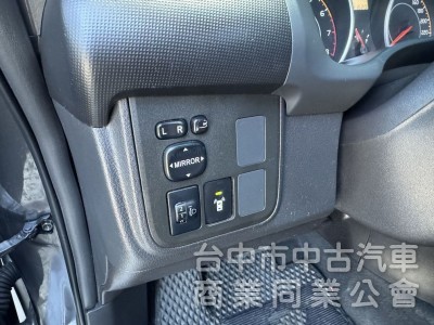 舒適房車 好保養 車美車況佳 全車無待修~