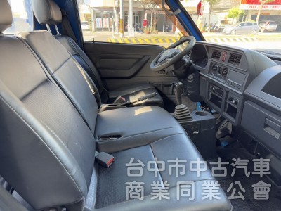 油壓尾門 車美車況佳 無待修 買回即可上路~