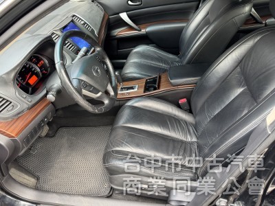 空間舒適 車美車況佳 買回即可上路~