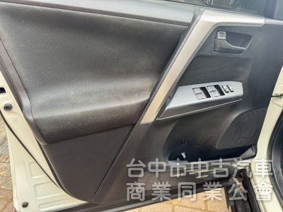 原漆原版件 車美車況佳 買回即可上路~