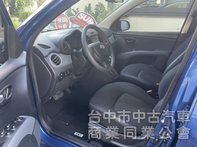  2012年 現代 i10 頂級享樂版 1.1 （頂級版、超低里程、稅金一年僅8640元）