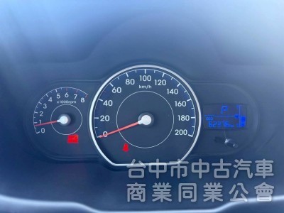 2012年 現代 i10 頂級享樂版 1.1 （頂級版、超低里程、稅金一年僅8640元）