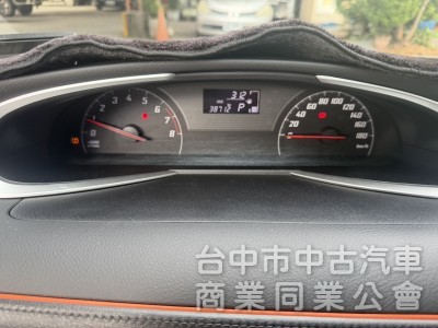 稀有釋出｜SIENTA 豪華版｜5人座大空間＋實跑三萬