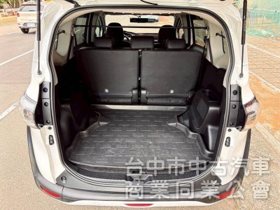 稀有釋出｜SIENTA 豪華版｜5人座大空間＋實跑三萬