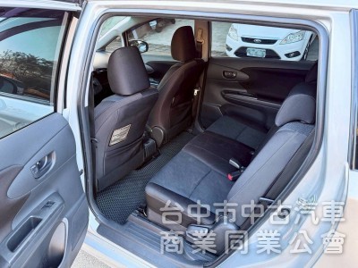 七人座大空間 二三排可平整化  原廠保養有記錄 原鈑件里程保證