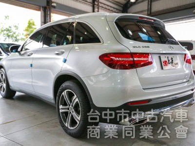 Mercedes-Benz GLC GLC250 2017款 手自排 2.0L