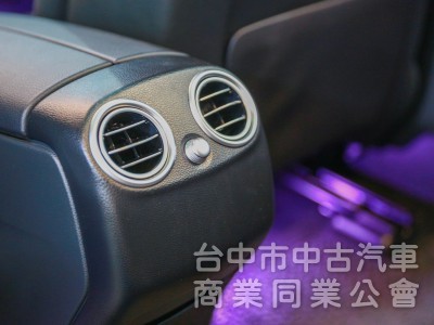 Mercedes-Benz GLC GLC300 2020款 手自排 2.0L