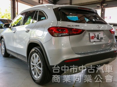 Mercedes-Benz GLA GLA180 2022款 手自排