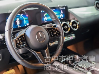 Mercedes-Benz GLA GLA180 2022款 手自排