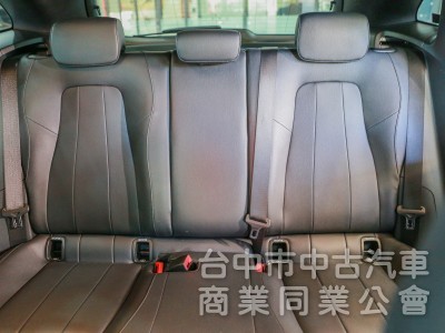 Mercedes-Benz GLA GLA180 2022款 手自排