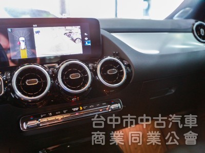 Mercedes-Benz GLA GLA180 2022款 手自排