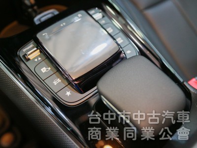 Mercedes-Benz GLA GLA180 2022款 手自排