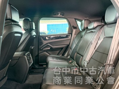 Porsche Cayenne 2018款 3.0T 灰色
