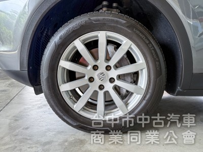 Porsche Cayenne 2018款 3.0T 灰色