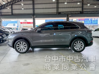 Porsche Cayenne 2018款 3.0T 灰色
