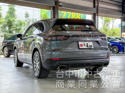 Porsche Cayenne 2018款 3.0T 灰色