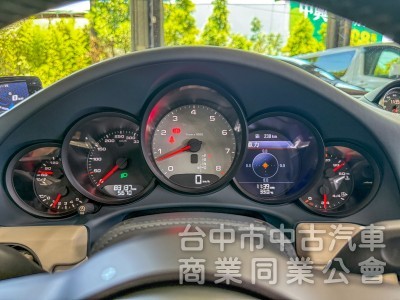 Porsche 911 Targa 2016款 4S 淺藍