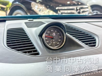 Porsche 911 Targa 2016款 4S 淺藍