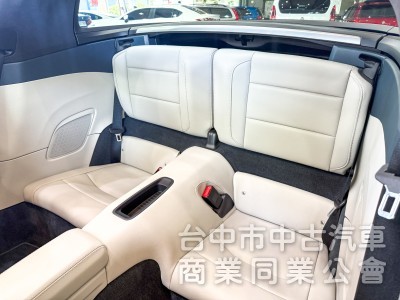 Porsche 911 Targa 2016款 4S 淺藍