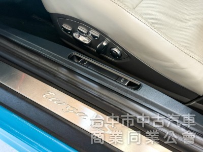 Porsche 911 Targa 2016款 4S 淺藍