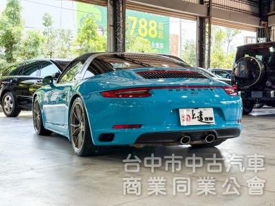 Porsche 911 Targa 2016款 4S 淺藍
