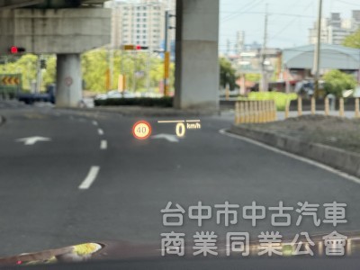 BMW 3-Series Sedan 2022款 318i Luxury 白金極智版 紅色