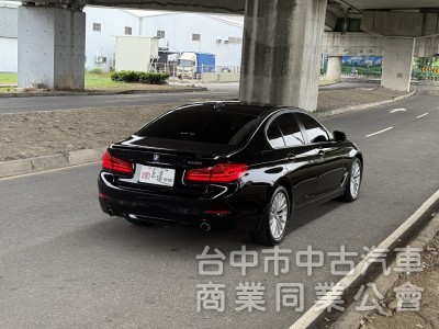 2017 BMW 5-Series Sedan 530i Luxury